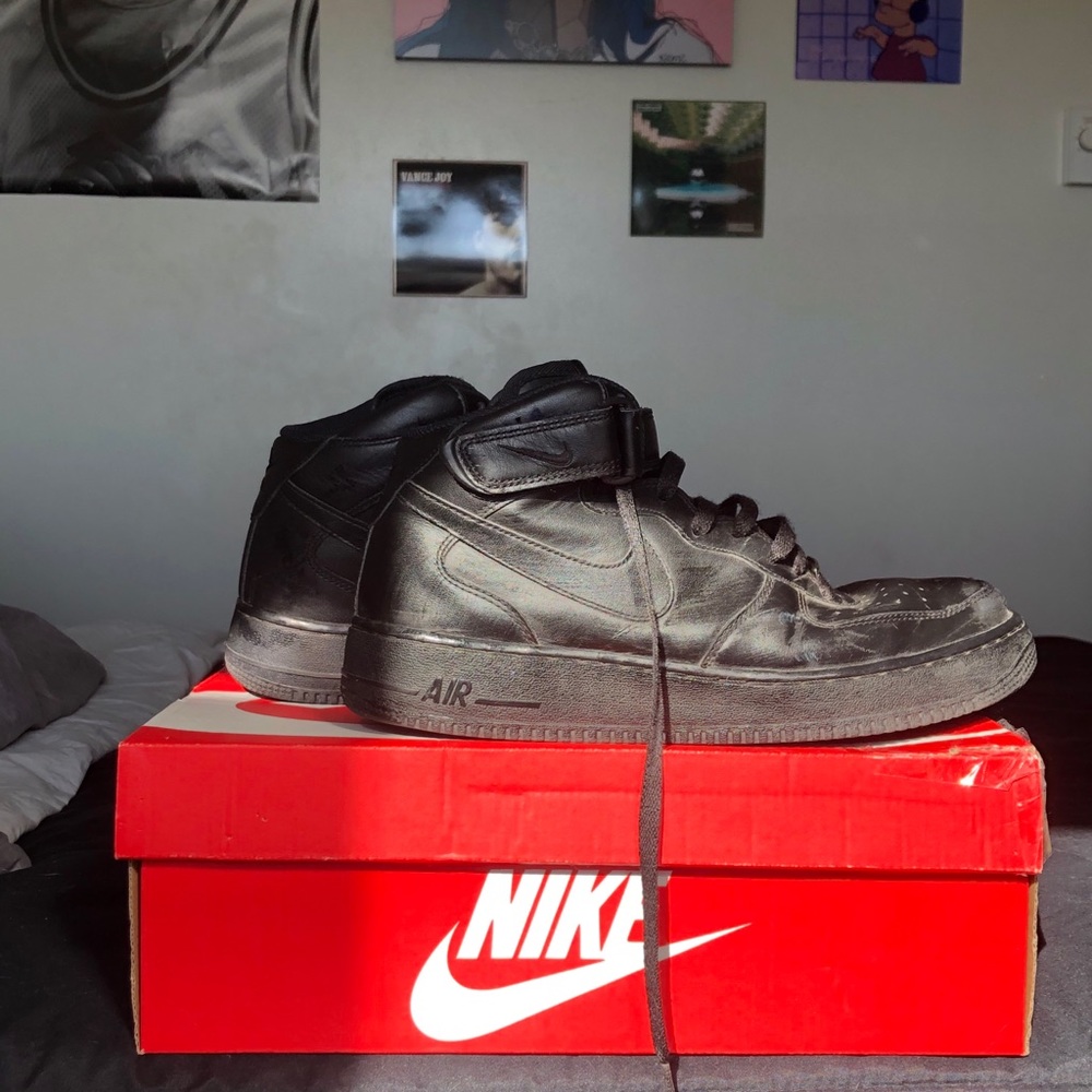 Black high rise Nike Air Force 1s